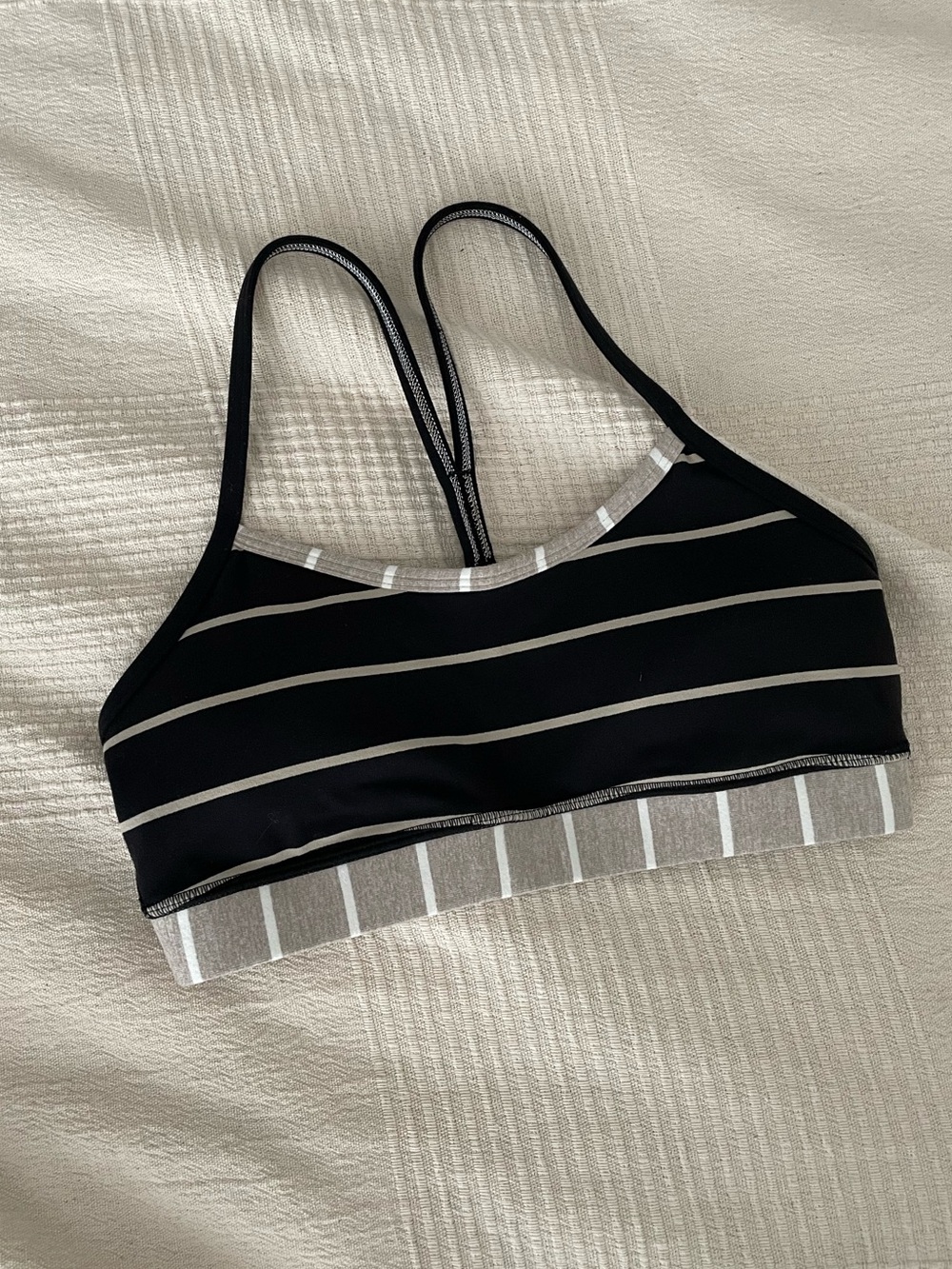 Lululemon rare striped flow Y bra
